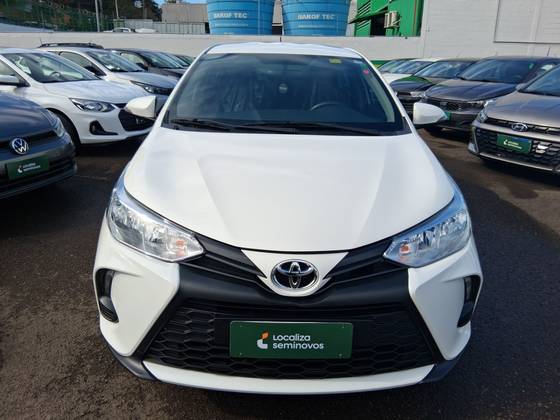 TOYOTA YARIS 1.5 16V FLEX SEDAN XL LIVE MULTIDRIVE TOYOTA YARIS 1.5 16V FLEX SEDAN XL LIVE MULTIDRIVE